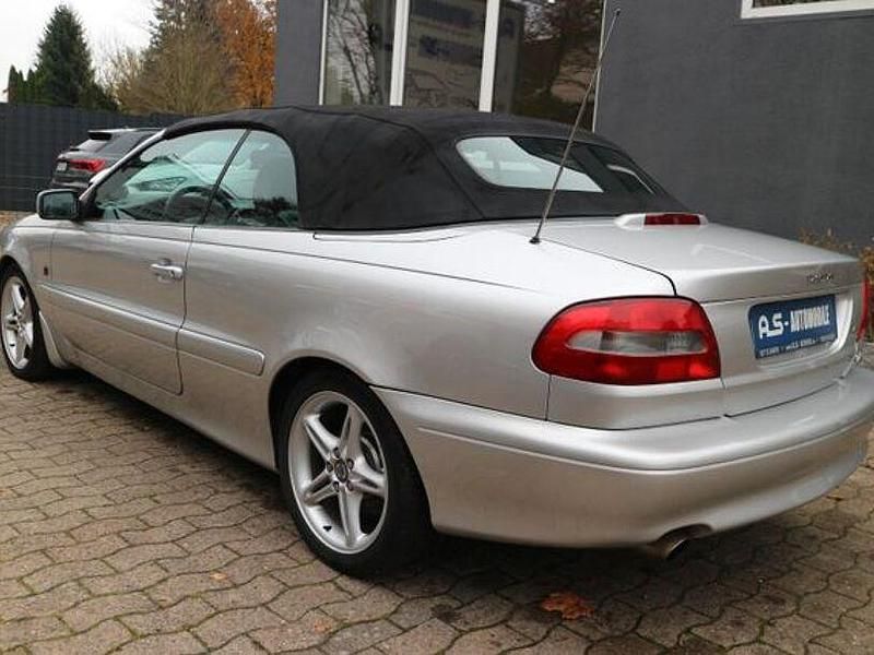 Gebraucht Volvo C70 163 PS (119 kW) 2002 Silber Cabrio