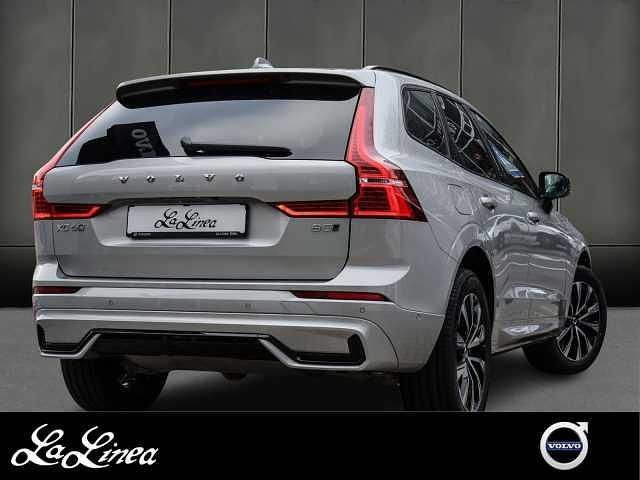 Gebraucht Volvo XC60 Plus 250 PS (183 kW) 2025 735 silver dawn metallic SUV
