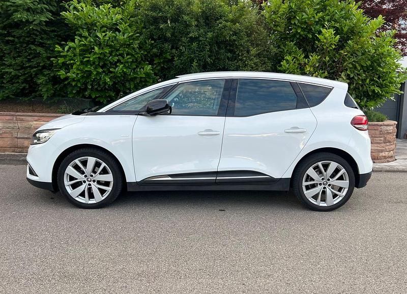 Gebraucht Renault Scénic IV 150 PS (110 kW) 2019 Weiß Van / Kleinbus