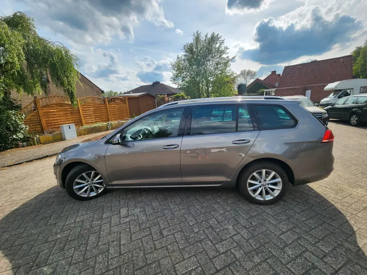 Second-hand VW Golf VII LOUNGE 150 CP (110 kW) 2015 Argintiu Break