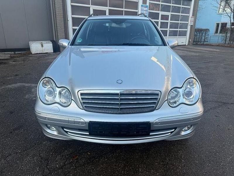 Second-hand Mercedes C280 231 CP (169 kW) 2007 Argintiu Break