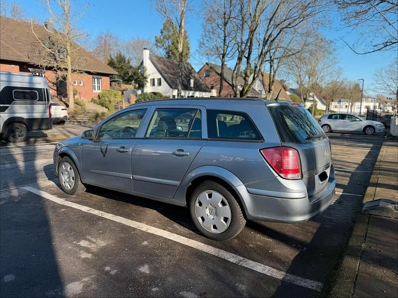 Gebraucht Opel Astra 90 PS (66 kW) 2005 Kombi