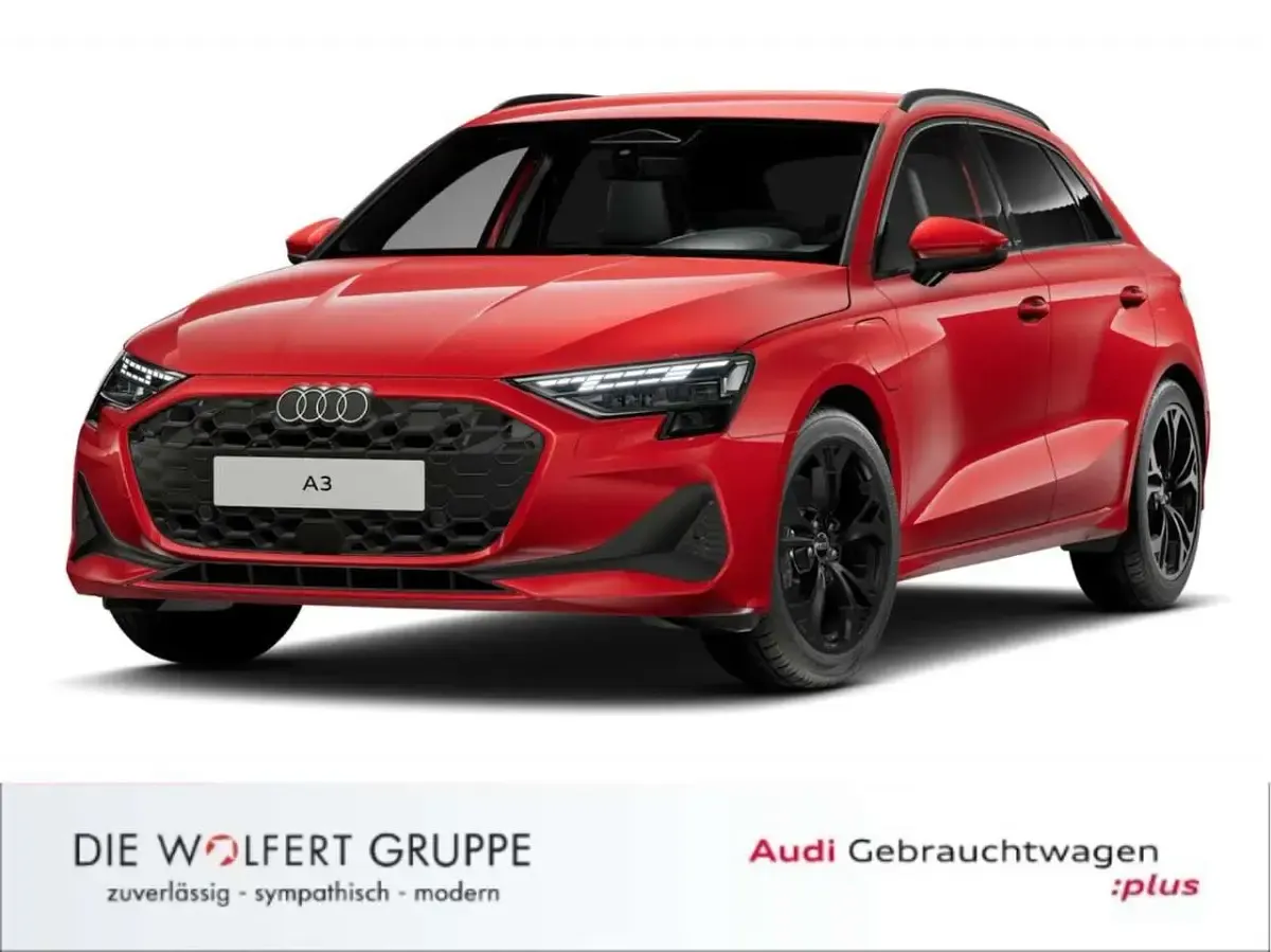 Gebraucht Audi A3 Sport 204 PS (150 kW) 2025 Rot Limousine