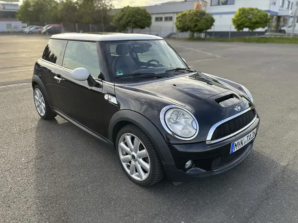 Usata Mini Cooper S 184 CV (135 kW) 2010 Nero Utilitaria