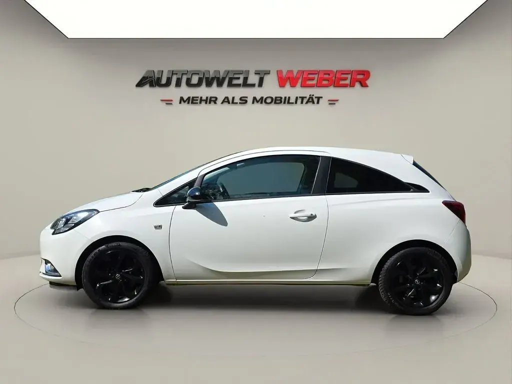 Gebraucht Opel Corsa Color Edition 90 PS (66 kW) 2015 Weiß Kleinwagen