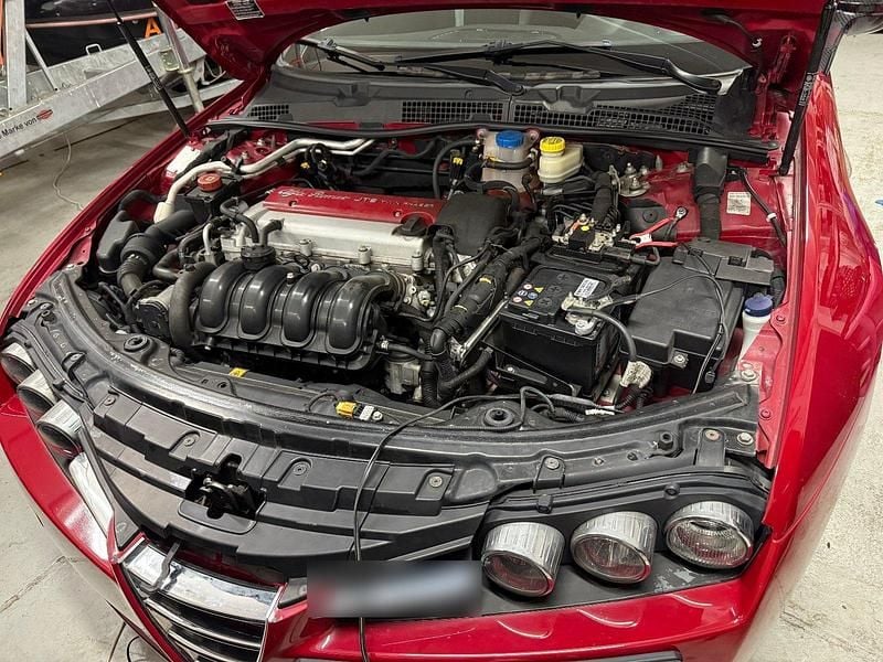 Gebraucht Alfa Romeo Spider 185 PS (136 kW) 2008 Rot Cabrio