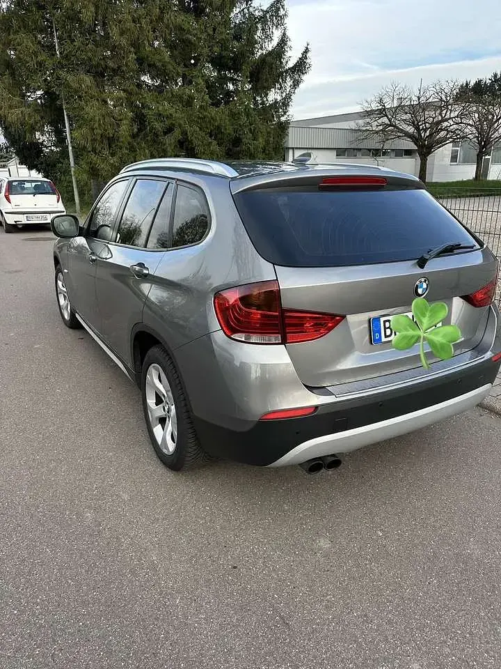Gebraucht BMW X1 xLine 184 PS (135 kW) 2012 Grau SUV