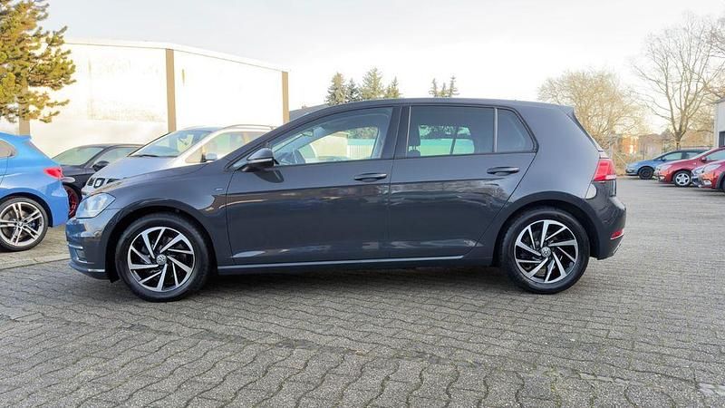 Gebraucht VW Golf VII Join 131 PS (96 kW) 2018 Grau Limousine