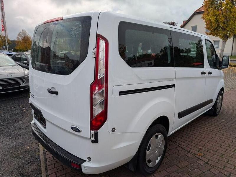 Gebraucht Ford Transit Custom Trend 131 PS (96 kW) 2022 Weiss Limousine
