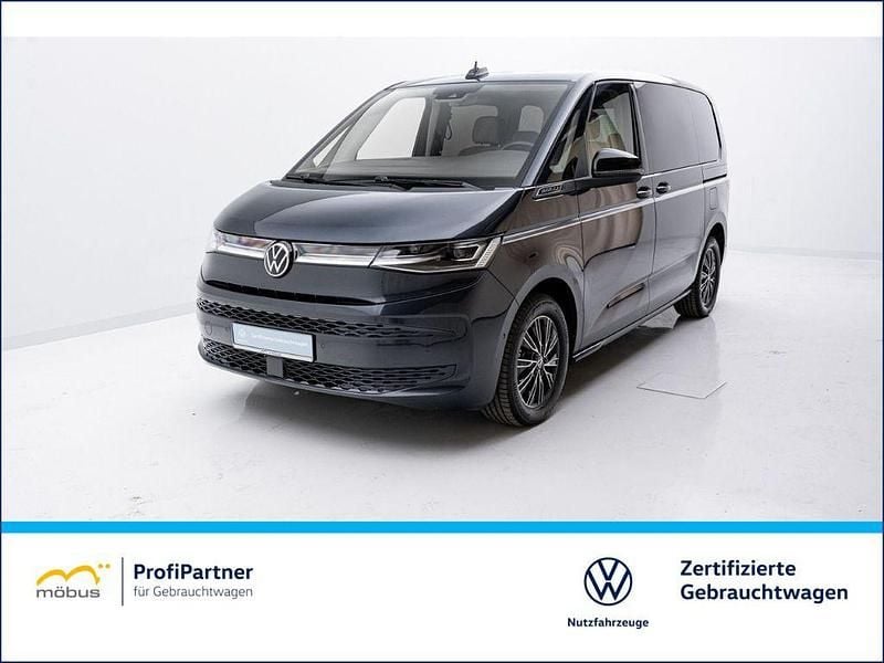 Gebraucht VW T7 Style 150 PS (110 kW) 2023 Starlight blue metallic Van