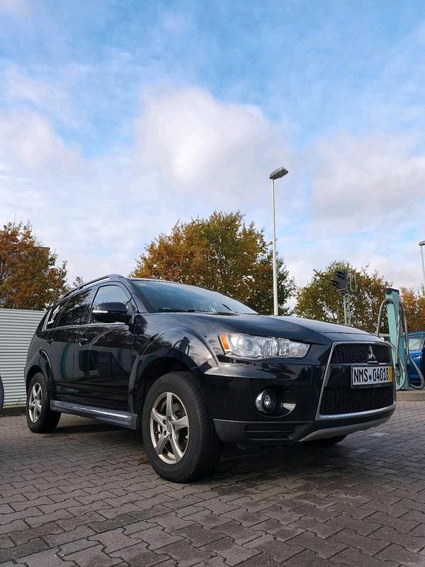 Gebraucht Mitsubishi Outlander Instyle 177 PS (130 kW) 2011 Schwarz SUV