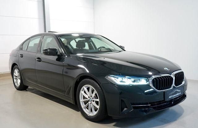 Schwarz Gebraucht 2021 BMW 530 Performance Limousine | 39.950 € (Guter Preis) - Bild 1/4