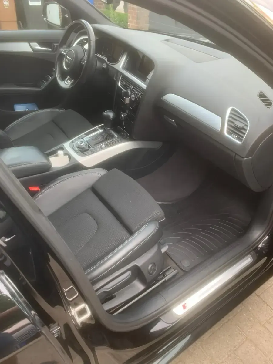 Gebraucht Audi A4 150 PS (110 kW) 2015 Schwarz Kombi