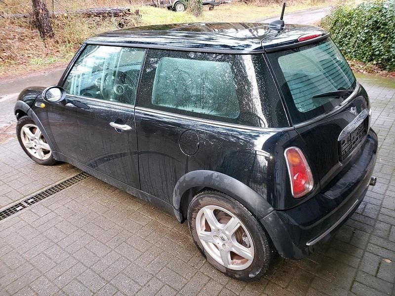 Gebraucht Mini ONE 90 PS (66 kW) 2005 Schwarz Kleinwagen