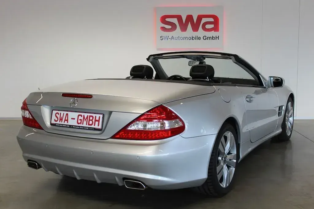 Gebraucht Mercedes SL500 387 PS (284 kW) 2008 Silber Cabrio