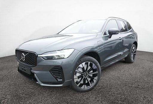 Neu Volvo XC60 Plus 350 PS (257 kW) 2025 Grün SUV