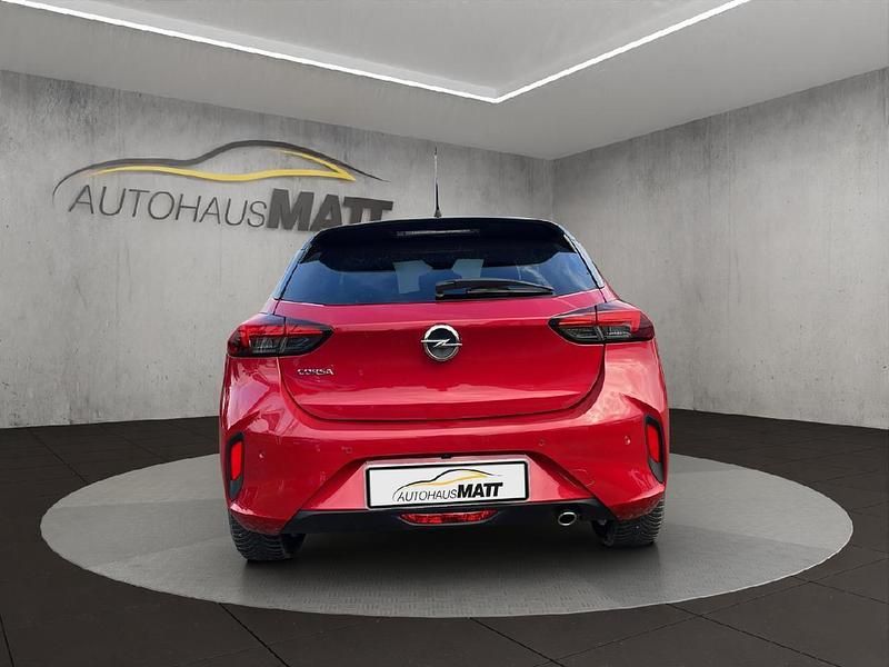 Käytetty Opel Corsa 101 HP (74 kW) 2023 Punainen Sedan