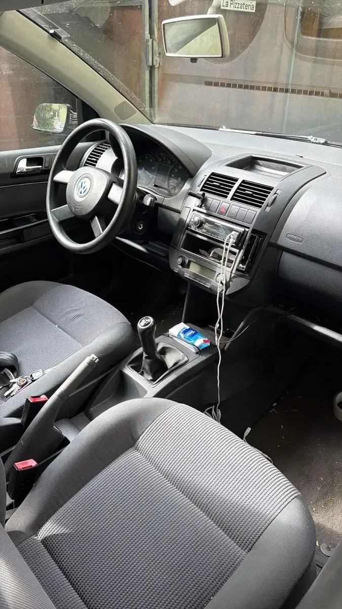 Gebraucht VW Polo 75 PS (55 kW) 2002 Schwarz Kleinwagen