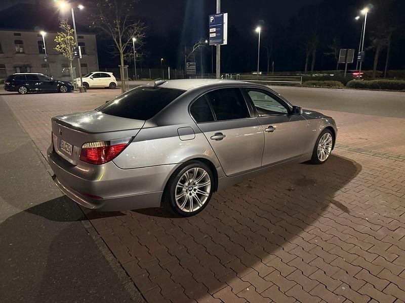 Gebraucht BMW 525 192 PS (141 kW) 2005 Grau Limousine