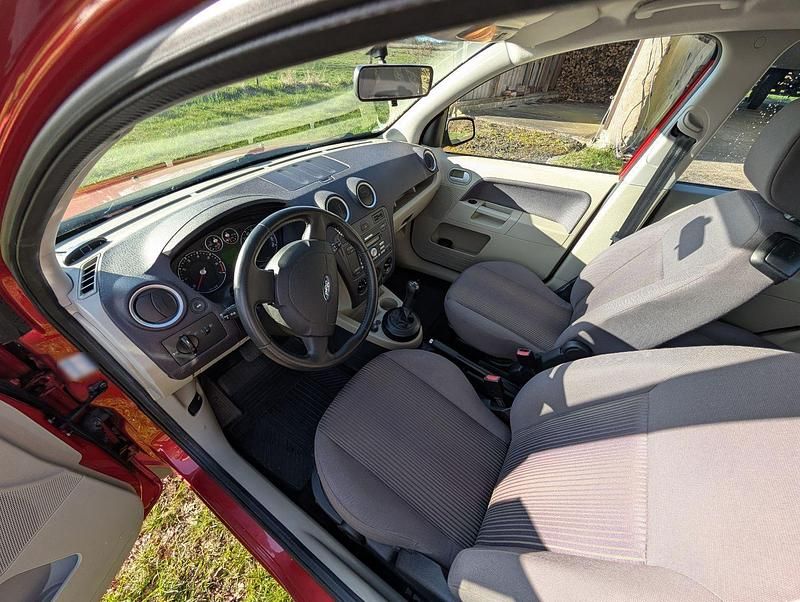 Gebraucht Ford Fusion Style 80 PS (58 kW) 2009 Orange Kleinwagen