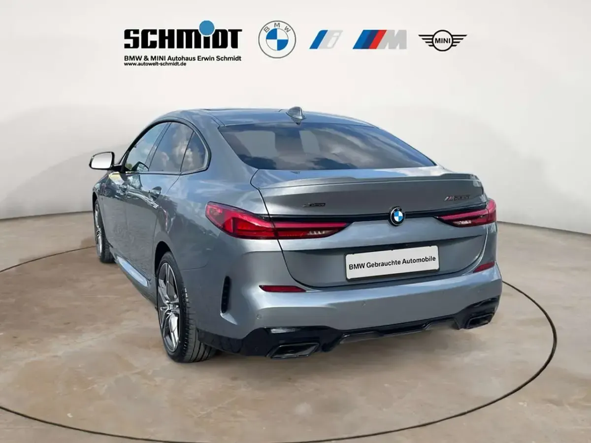 Gebraucht BMW M235 306 PS (225 kW) 2023 Skyscraper grau metallic Coupé