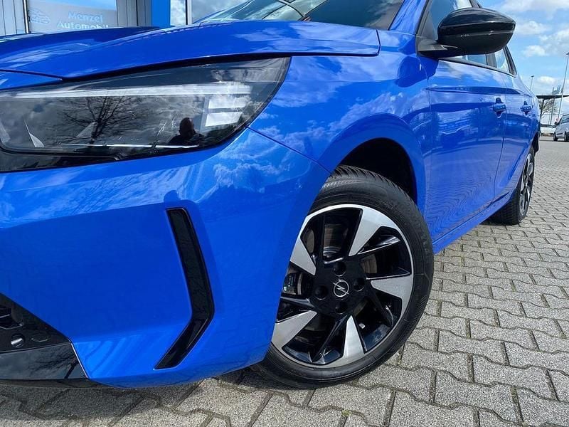 Usado Opel Corsa-e Edition 100 kW (136 HP) 2023 Azul Citadino