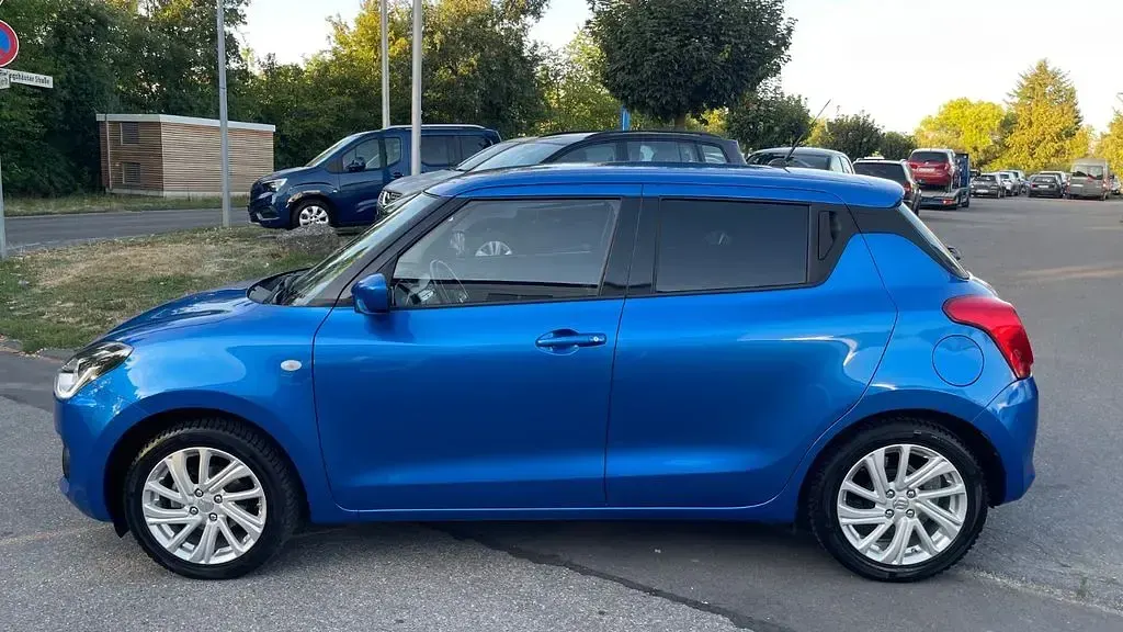 Gebraucht Suzuki Swift Comfort 83 PS (61 kW) 2021 Blau Kleinwagen