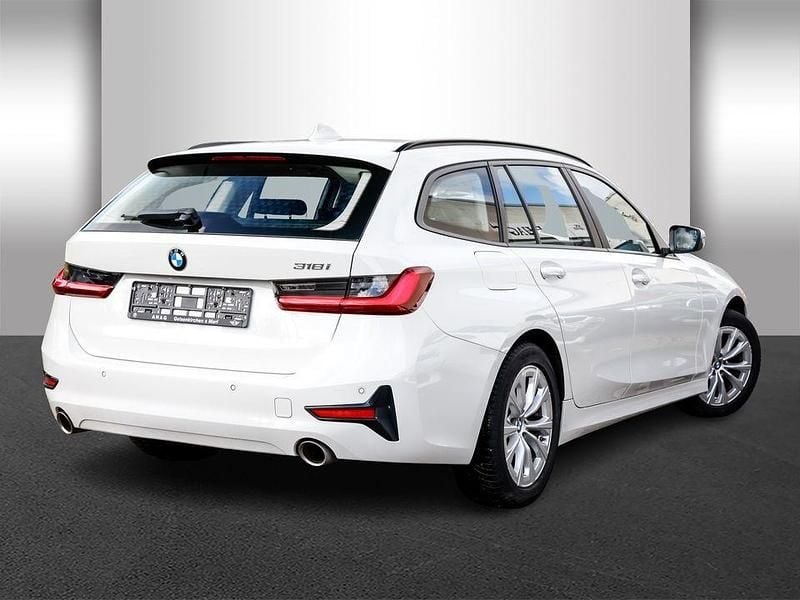 Gebraucht BMW 318 Advantage 156 PS (114 kW) 2022 Schwarz Kombi
