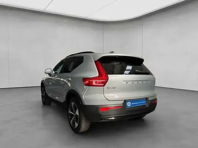 Gebraucht Volvo XC40 120 PS (88 kW) 2024 SUV