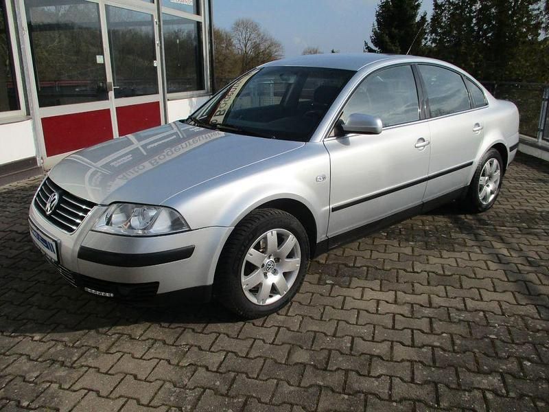 Gebraucht VW Passat Comfortline 170 PS (125 kW) 2001 Silber Limousine