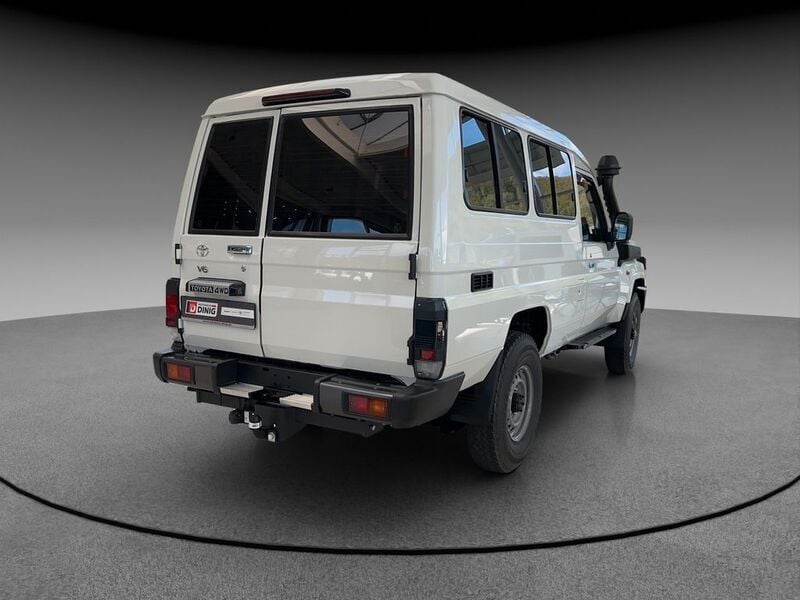 Gebraucht Toyota Land Cruiser 231 PS (169 kW) 2024 Weiß SUV