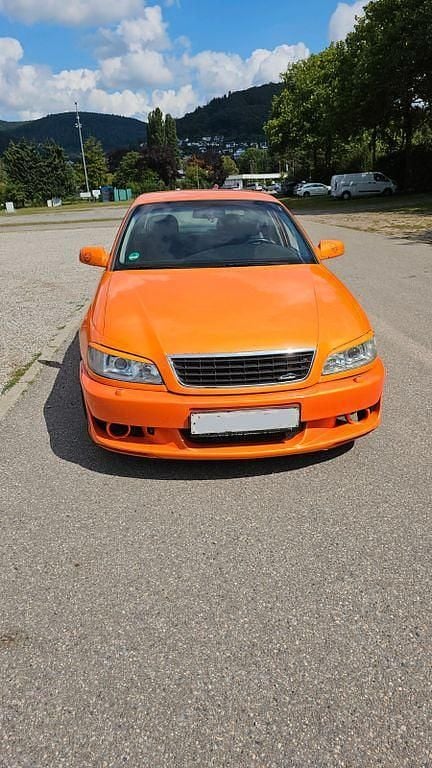 Orange Gebraucht 2001 Opel Omega Executive Limousine | 3.500 € (Fairer Preis) - Bild 1/4