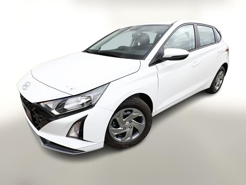 Neu Hyundai i20 Select 90 PS (66 kW) 2025 Atlas white Kleinwagen