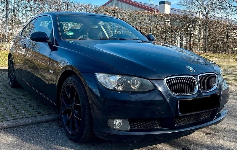 Gebraucht BMW 325 218 PS (160 kW) 2008 Blau Coupé