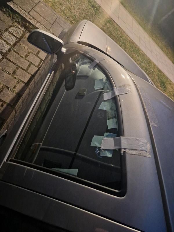 Gebraucht VW Golf IV 102 PS (75 kW) 2002 Grau Limousine