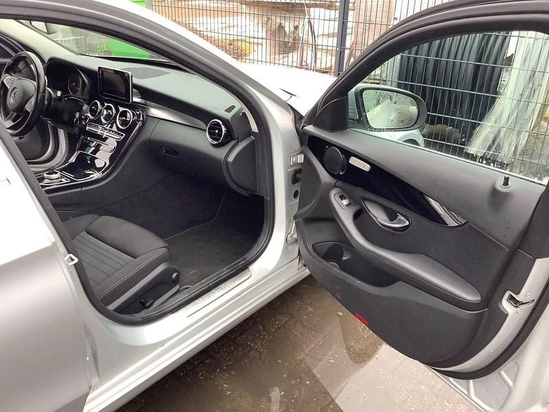Gebraucht Mercedes C220 Avantgarde 170 PS (125 kW) 2015 Silber Kombi