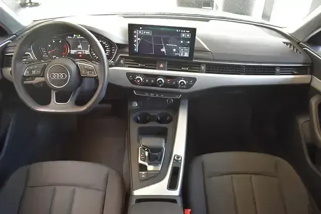Gebraucht Audi A4 Advanced 136 PS (100 kW) 2020 Grau Kombi