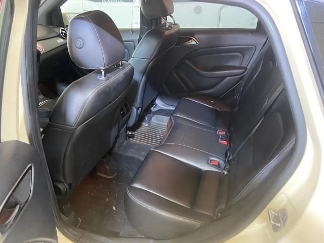 Gebraucht Mercedes B180 109 PS (80 kW) 2017 Beige Van / Kleinbus