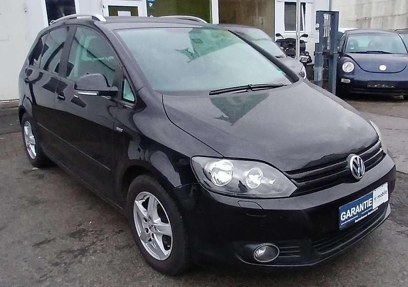 Deep black perleffekt Gebraucht 2012 VW Golf Match Limousine | 6.690 € (Teuer) - Bild 1/4