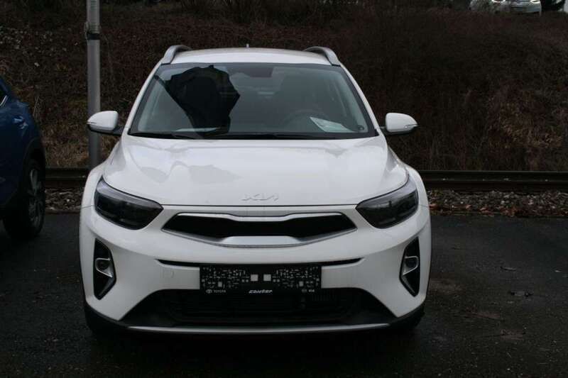 Schneeweiß Neu 2025 Kia Stonic Vision SUV | 26.490 € (Etwas zu teuer) - Bild 1/4