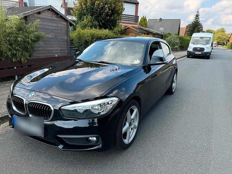 Schwarz Gebraucht 2016 BMW 116 Kleinwagen | 7.250 € (Guter Preis) - Bild 1/4