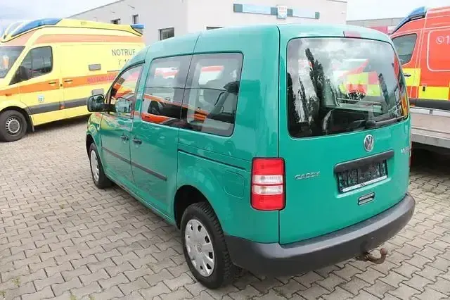 Gebraucht VW Caddy Trendline 110 PS (80 kW) 2011 Grün Van / Kleinbus
