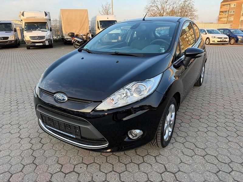 Gebraucht Ford Fiesta Titanium 90 PS (66 kW) 2010 Schwarz Kleinwagen