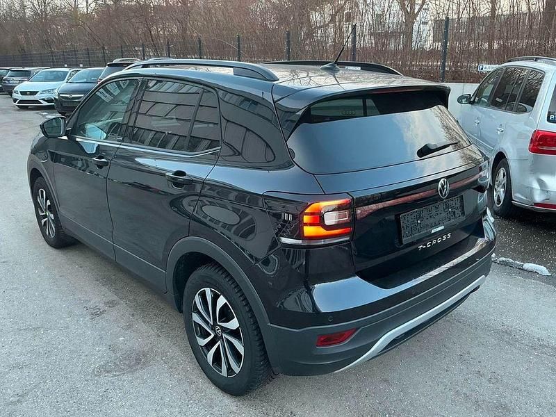 Gebraucht VW T-Cross Active 95 PS (69 kW) 2022 Schwarz SUV