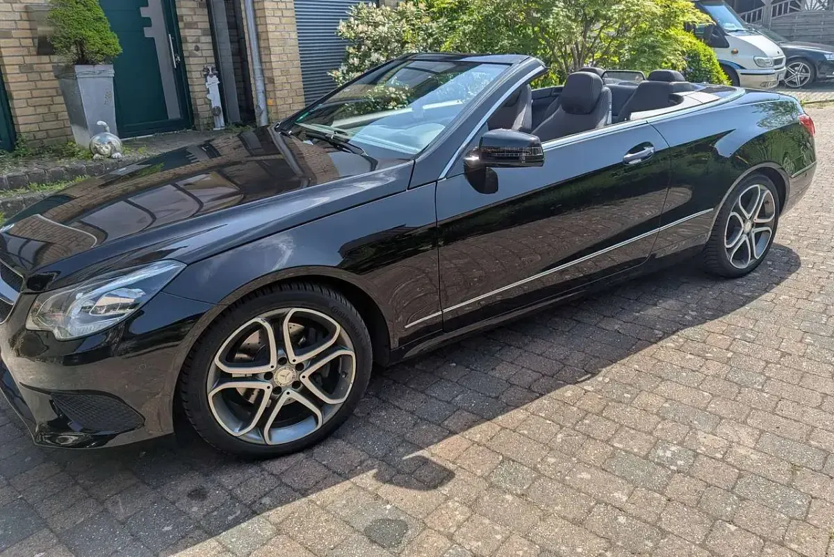 Usata Mercedes E250 Sport Edition 204 CV (150 kW) 2015 Nero Cabrio