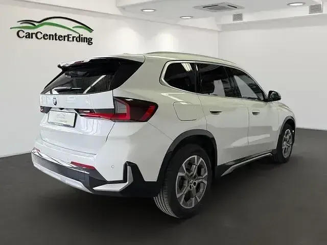 Gebraucht BMW X1 Sport Line 218 PS (160 kW) 2022 Weiß SUV