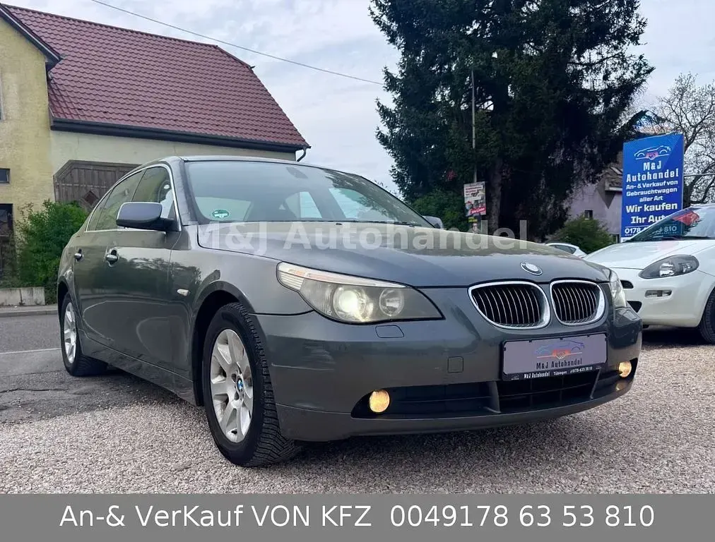 Gebraucht BMW 523 177 PS (130 kW) 2006 Grau Limousine
