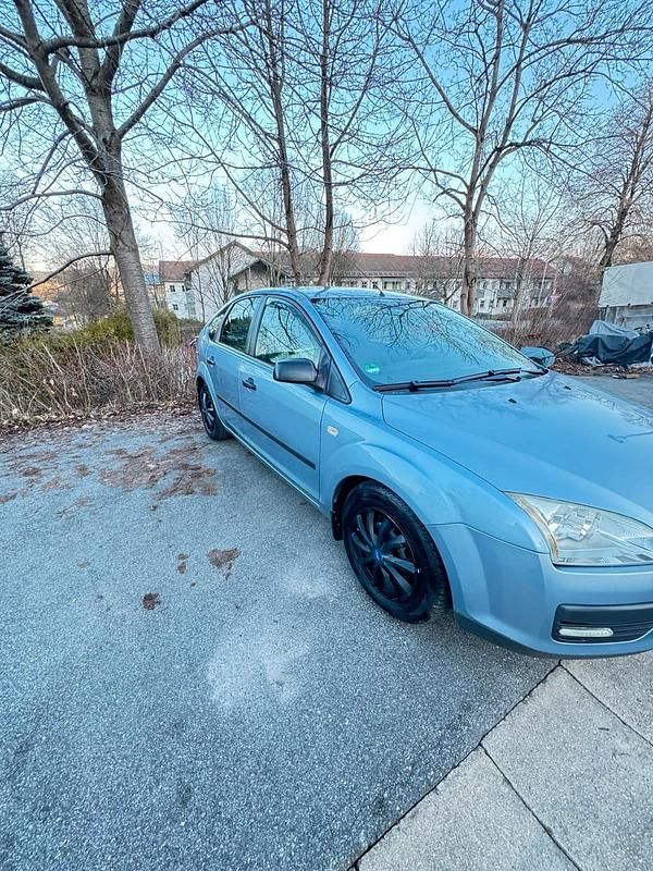 Gebraucht Ford Focus 101 PS (74 kW) 2005 Silber Kombi