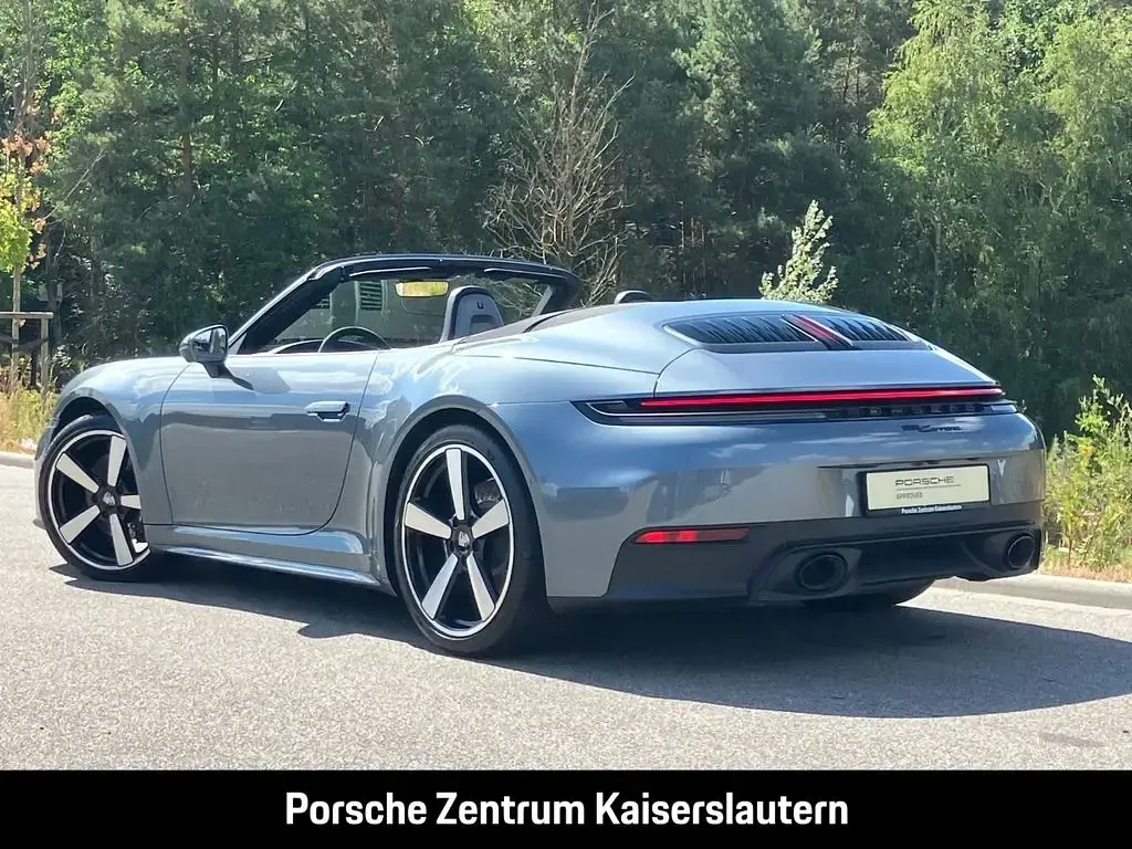 Gebraucht Porsche 911 Carrera Cabriolet 394 PS (289 kW) 2025 Grau Cabrio