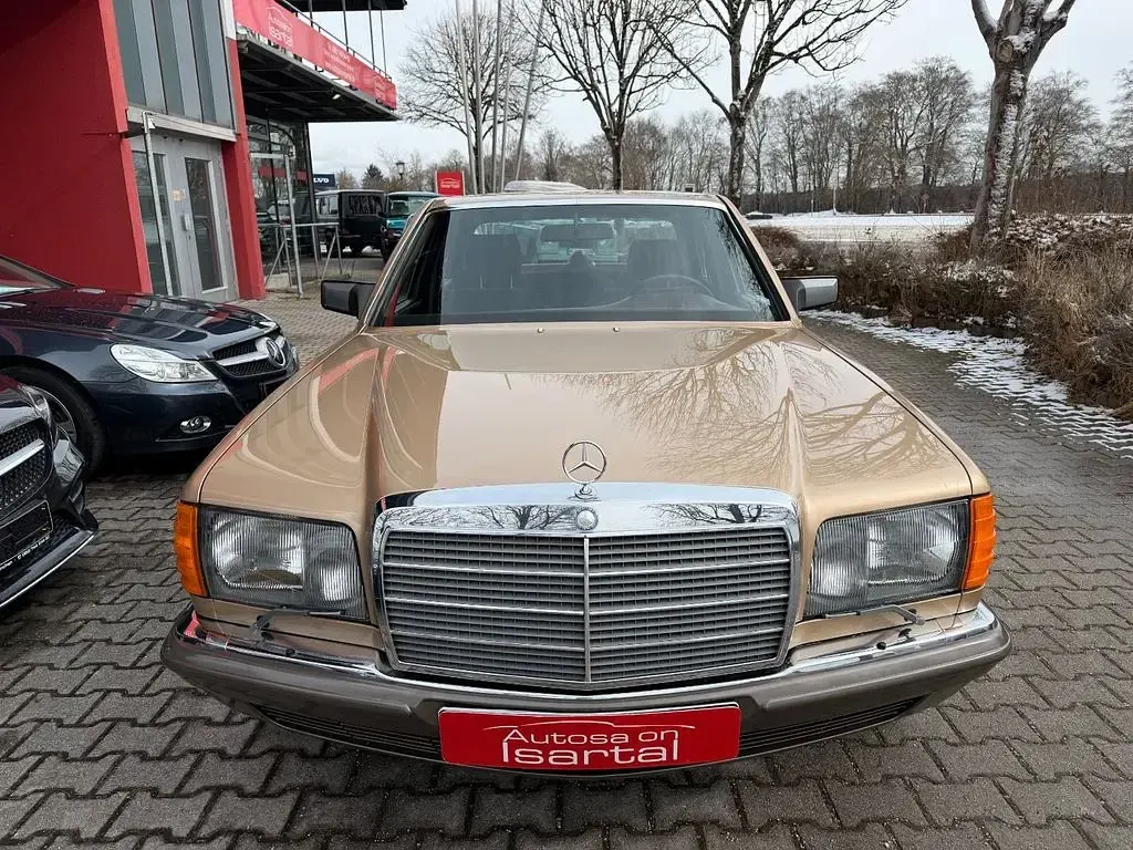 Gebraucht Mercedes 380 SE 204 PS (150 kW) 1981 Gold Limousine